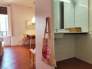 Interior - Cute 1 bedroom apt. Super central location. R.K (Barcelona)