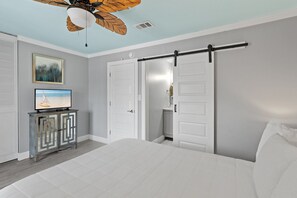 2 chambres, bureau, fer et planche à repasser, Wi-Fi gratuit