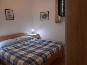 1 bedroom, free WiFi, bed sheets, wheelchair access