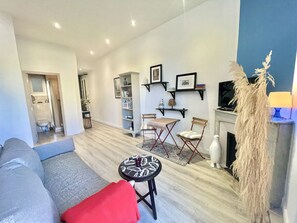 Living area - Casa Valfa (Cannes)
