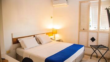 Doppelzimmer | Minibar, kostenloses WLAN, Bettwäsche