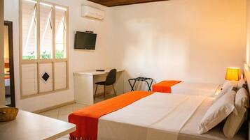 Frigobar, Wi-Fi de cortesia, roupa de cama