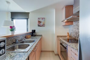 Fridge, microwave, oven, dishwasher