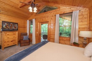 3 chambres, fer et planche à repasser, Wi-Fi gratuit, draps fournis