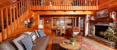 Televisión, chimenea, videojuegos y reproductor de DVD