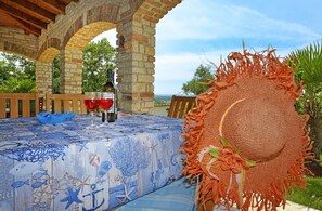 Outdoor dining - Villa Dany with pool in Porec (Brnobici)