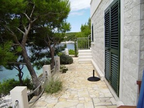 Terrace/patio - Apartment in Tri Porte (Potirna) with Seaview, Terrace, Air condition, WIFI (5208-2) (Vela Luka)
