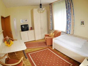 1 Schlafzimmer, Internetzugang, Bettwäsche