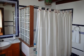 Shower, towels