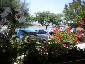 Property grounds - Holiday Home in Drašnice with Seaview, Terrace, Air condition, WIFI (3586-5) (Drašnice)
