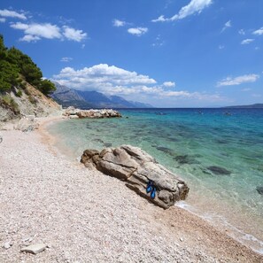 Beach - Holiday Home in Drašnice with Seaview, Terrace, Air condition, WIFI (3586-5) (Drašnice)