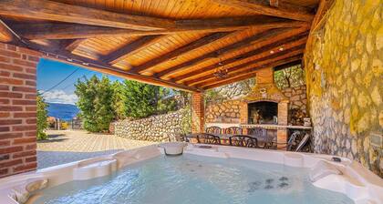 Villa de luxe Rustica avec piscine privée, jacuzzi et sauna extérieur