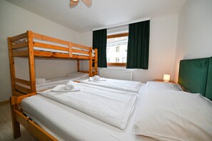 1 Schlafzimmer, Bügeleisen/Bügelbrett, kostenloses WLAN, Bettwäsche