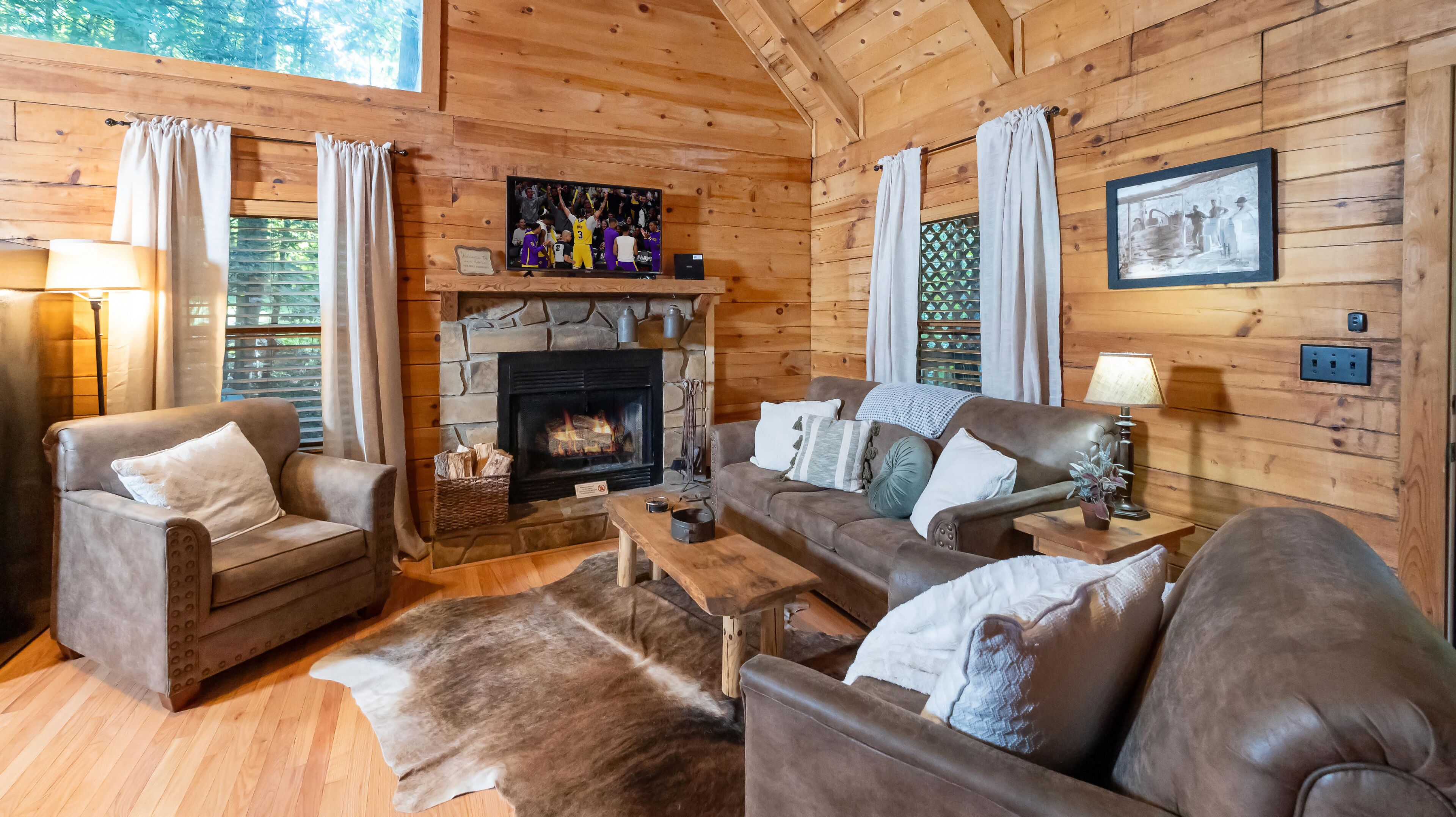 TV, fireplace, DVD player, table tennis