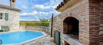 Villa Casa Antignana with pool in Tinjan, Istria