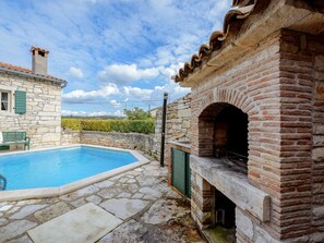 Pool - Villa Casa Antignana with pool in Tinjan, Istria (Tinjan)