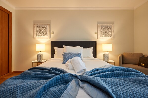 1 bedroom, iron/ironing board, bed sheets