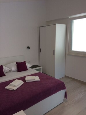 Wi-Fi gratuit, draps fournis