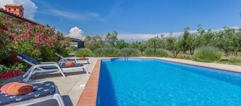 Holiday Home in Loborika with Terrace, Air condition, WIFI, Washing machine (3642-1)