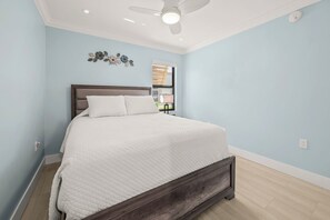 2 bedrooms, iron/ironing board, free WiFi, bed sheets