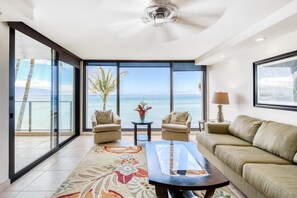 Living area - Aston Mahana at Kaanapali (Maui)