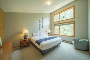 3 bedrooms, iron/ironing board, WiFi, bed sheets - Pet friendly, Private, Sauna, Free Shuttle (Keystone)