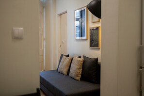 Interior - Comfortable apartment, fully equipped, very close to the center of Lisbon in the traditional Alfama district. (Lisboa ciudad)