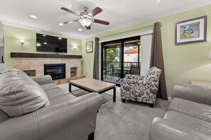 Een televisie en een dvd-speler