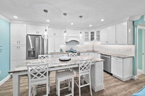 # 1511 Sanibel Moorings Dockside