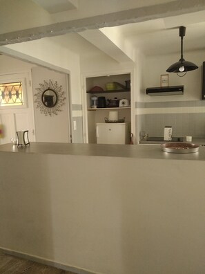 Interior - Rental Cottage 4 people (Gréasque)