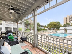 Terrace/patio - Free Seasonal Beach Service, Large Villa, Ground Floor, Pool View, Walk to the B (Miramar Beach)