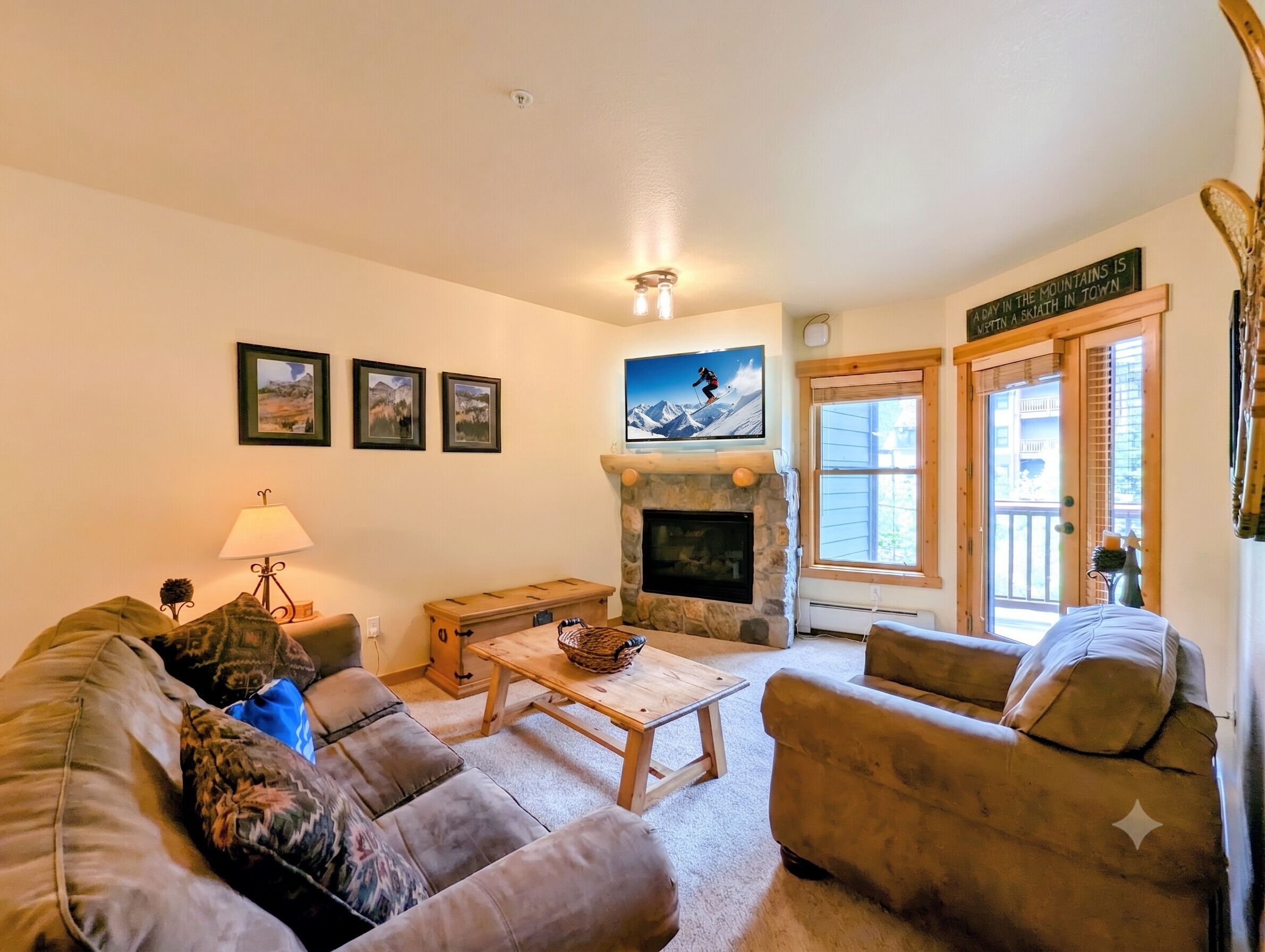 Smart TV, chimenea