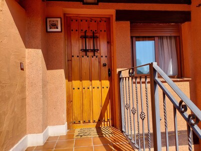 Cottage El Pozo de la Cotarra, ideal for 8 people and their pets.