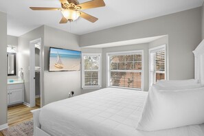 3 Schlafzimmer, Schreibtisch, Bügeleisen/Bügelbrett, kostenloses WLAN