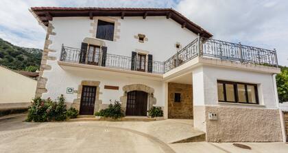Casa rural para 22 personas en Egiarreta (Navarra)