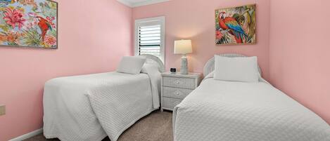 2 habitaciones, tabla de planchar con plancha y wifi gratis