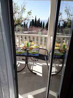 Dining - Apartment in Duće with Seaview, Terrace, Air condition, WIFI (3423-6) (Duce)