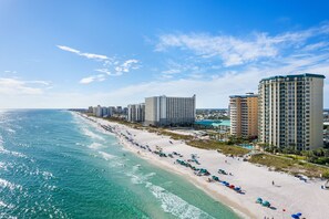 On the beach - Directly on the Beach, Pool, Upscale Furnishings (Destin)