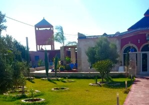 Property grounds - Charming villa with pool 4160 (Essaouira)
