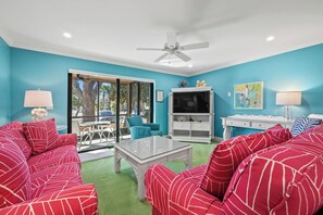TV, DVD player - Newly Renovated Dockside 2 bed, 2 bath at Sanibel Moorings #1621 (Sanibel)