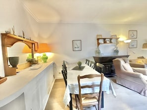 Dining - Villa Marjolette (Cannes)