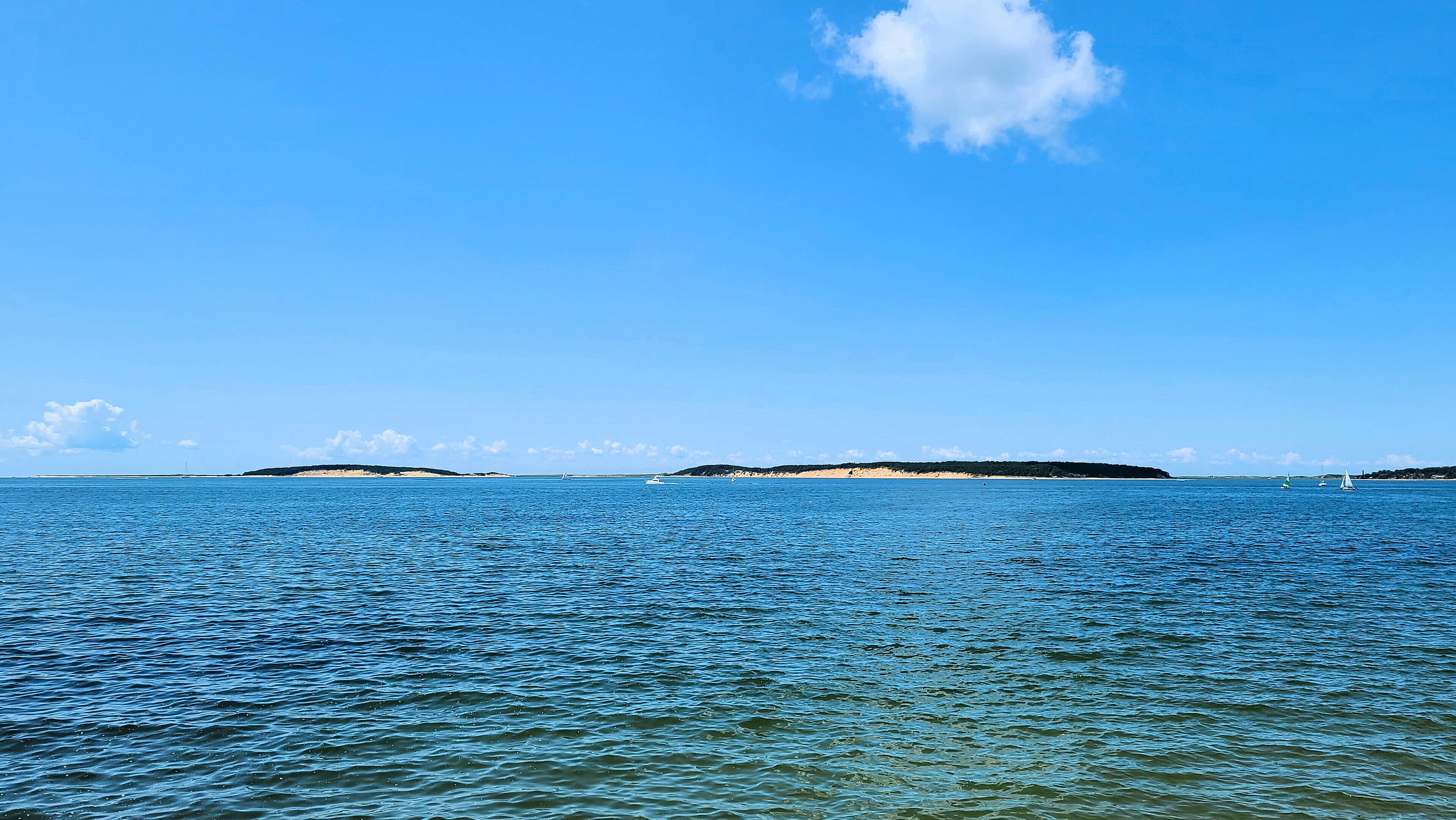 Indian Neck 2BD Waterfront--RIGHT ON THE BEACH, Direct Beach Access, Amazing Water Views & Sunsets