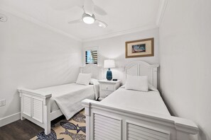 2 bedrooms, iron/ironing board, free WiFi, bed sheets - Newly Renovated Garden View 2 bed, 2 bath at Sanibel Moorings #931 (Sanibel)