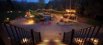 ML 'As Seen on TV' 1 mile from Mt Washington Hotel, great views, hot tub, fire pit, beach, trails!