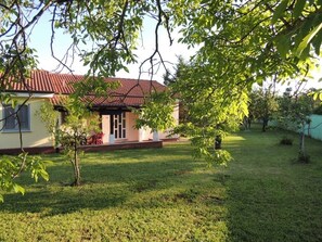 Exterior - Holiday Home in Poreč with Terrace, Air condition, WIFI, Dishwasher (4400-7) (Porec)