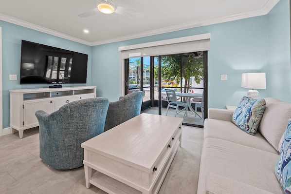 TV, DVD player - Newly Renovated Garden View 1 bed, 1 bath at Sanibel Moorings #921 (Sanibel)