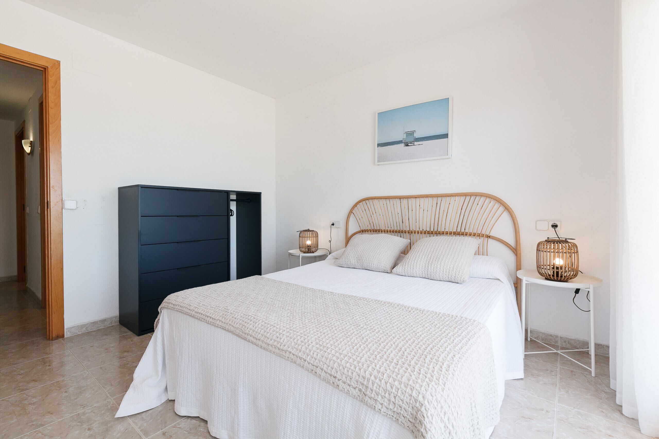 2 dormitorios, tabla de planchar con plancha, wifi gratis y ropa de cama