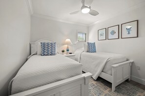 2 室のベッドルーム、アイロン / アイロン台、WiFi (無料)、ベッドシーツ