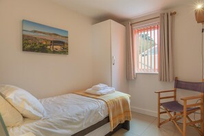 3 bedrooms, iron/ironing board, travel crib, free WiFi