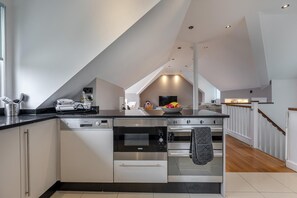 Microwave, oven, dishwasher, high chair - 3 Bed in Woolacombe (oc-ocvill) (Woolacombe)